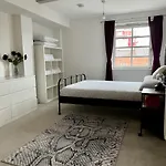 Huller And Cheese Warehouse Apartments