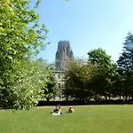 Chic City Centre Studio Moments From Wills Memorial