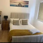 Stunning 3-Bed House In Bristol