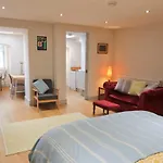 Richmond Terrace Studio