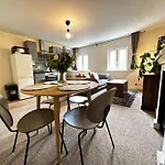 Airy Central Two-Bed Suite