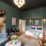 Tyndall\'S Park - Your Apartment