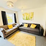 Spacious 2-Bedroom Haven With Modern Amenities In Bradley Stoke