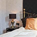 Tuscany House - Hopewell