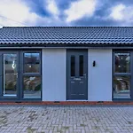 Balloon Residence: Modern Serviced Accomodation
