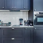 Balloon Residence: Modern Serviced Accomodation