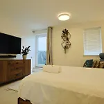 Three Bedroom House In Easton