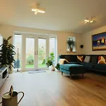 Three Bedroom House In Easton