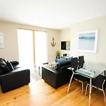Your Stay Bristol Cabot Mews