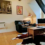 17 Crusader House