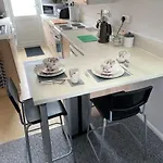 Bradley Stoke Self Contained Ground Floor Apartment