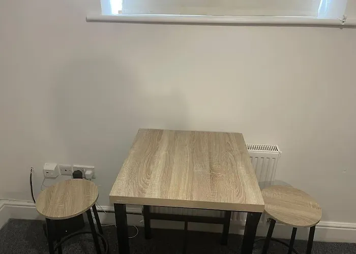 City Escape! Fishponds Apartment, Bristol, Sleeps Up To 4 Guests