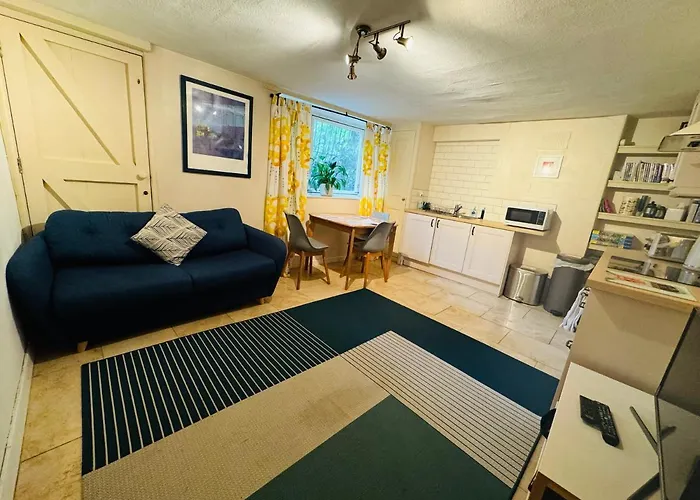 Apartment Near Harbourside & City Centre