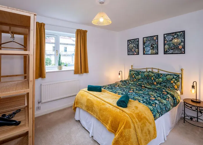Splendid House Great Location To Wave Surf & South West Water Park - Super Garden By Staystaycations