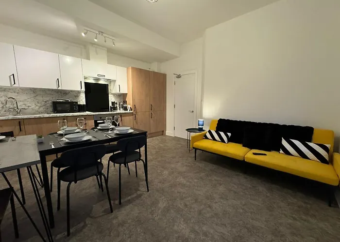 Stylish 3-Bedroom Apartment