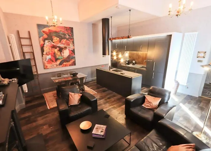 Tuscany House - Hopewell