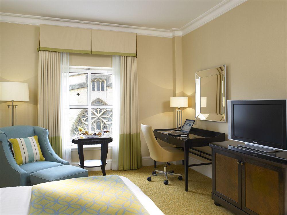 Marriott Royal Hotel