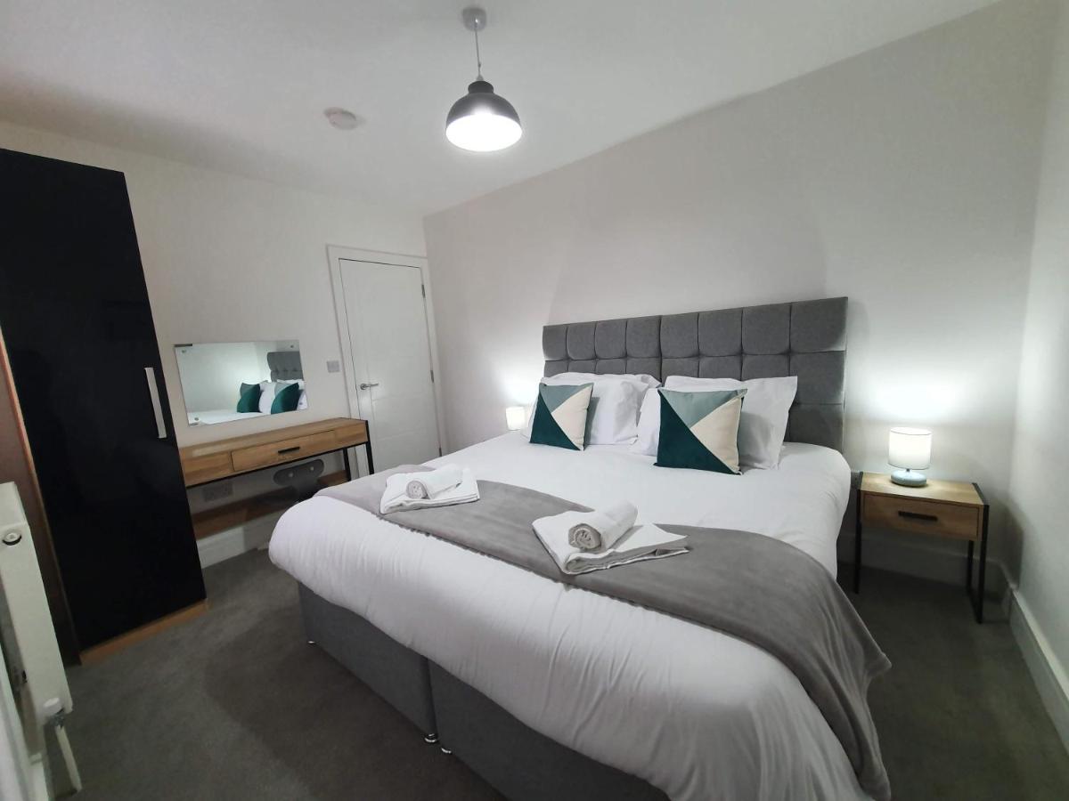 2 Bedroom In Filton By Cliftonvalley Bristol