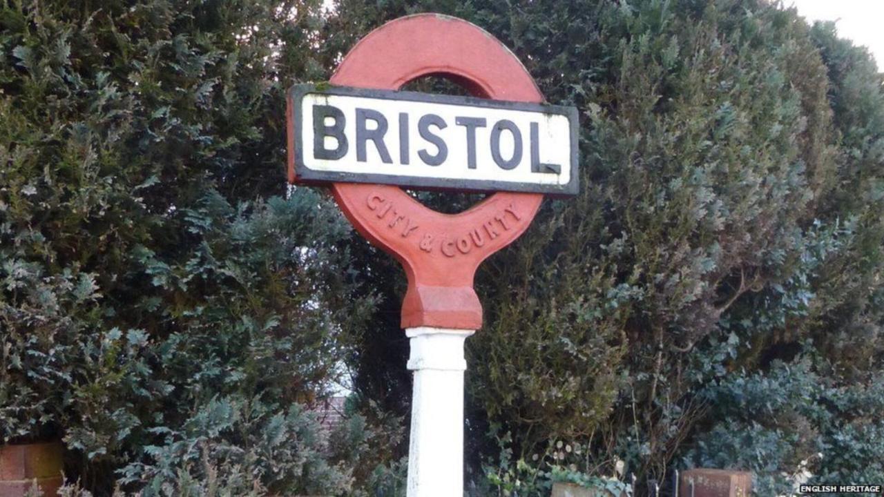 Cosy Self-contained Studio Flat In Apartment Bristol