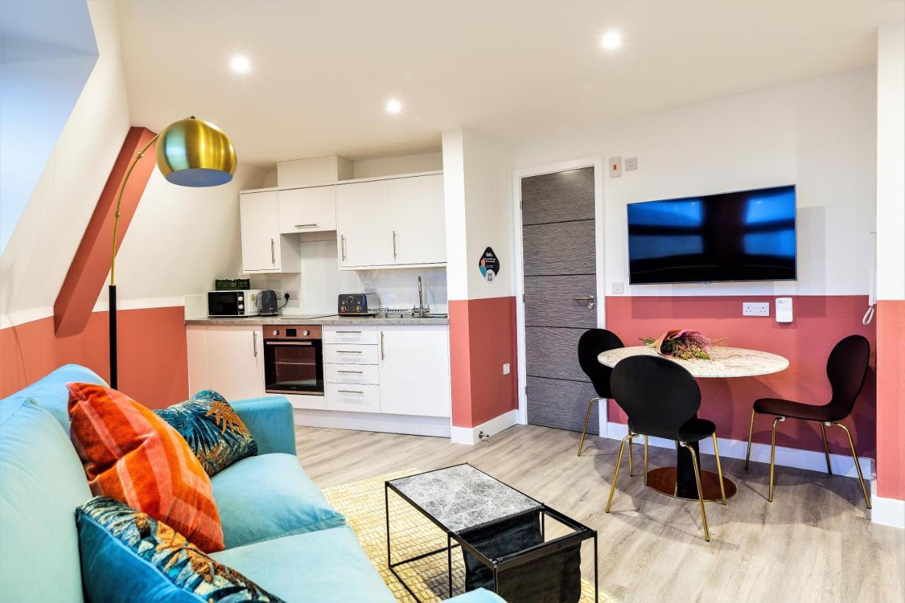 Your I Clifton Village 4* Bristol