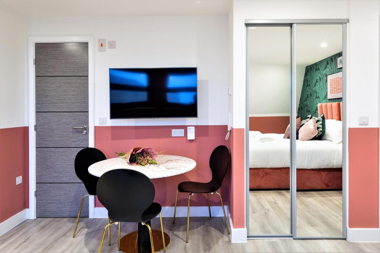 Your I Clifton Village Aparthotel