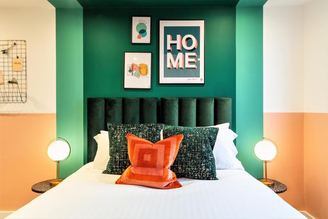 Your I Clifton Village 4*