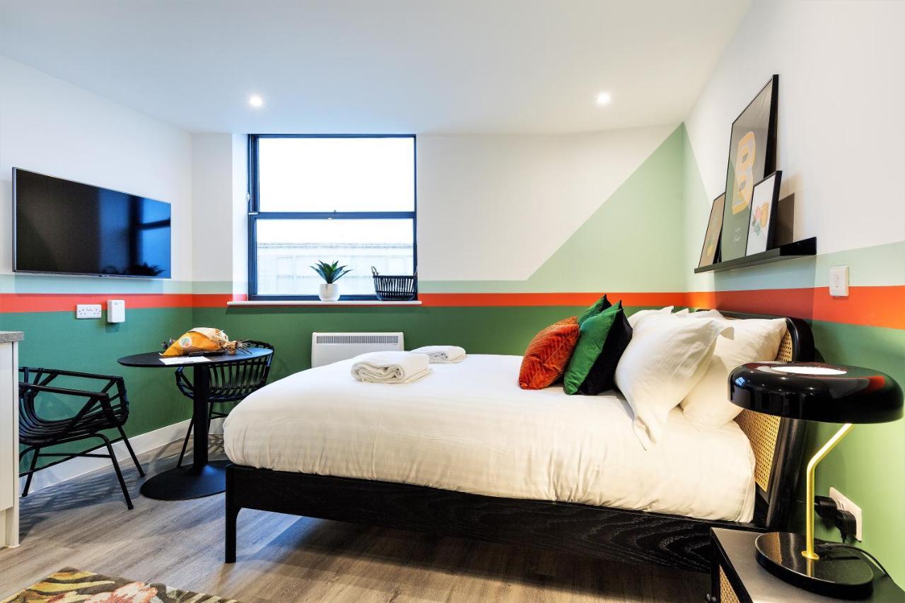 Your I Clifton Village 4*