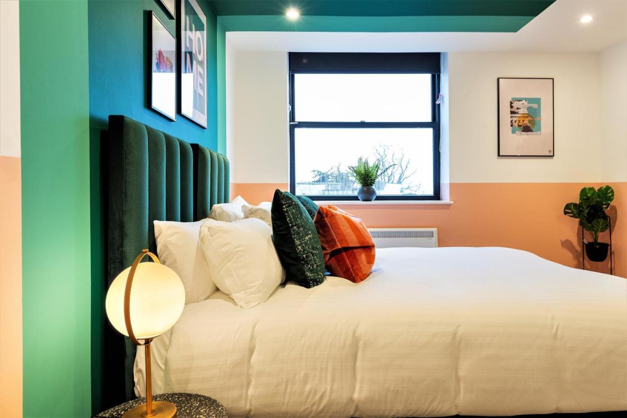Your I Clifton Village Aparthotel 4*