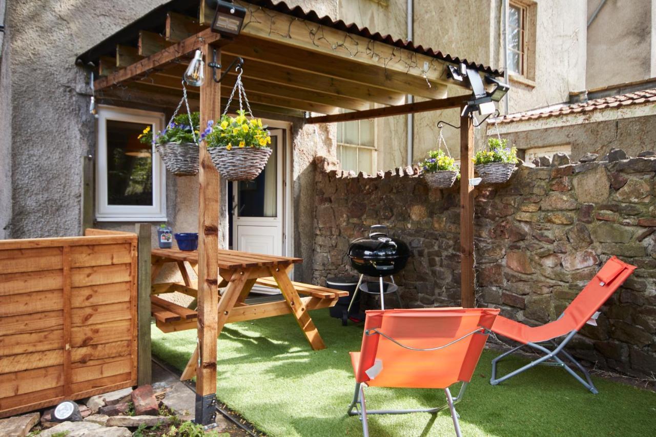 Apartment Sleek And Stylish 2 Bed In Clifton - Garden
