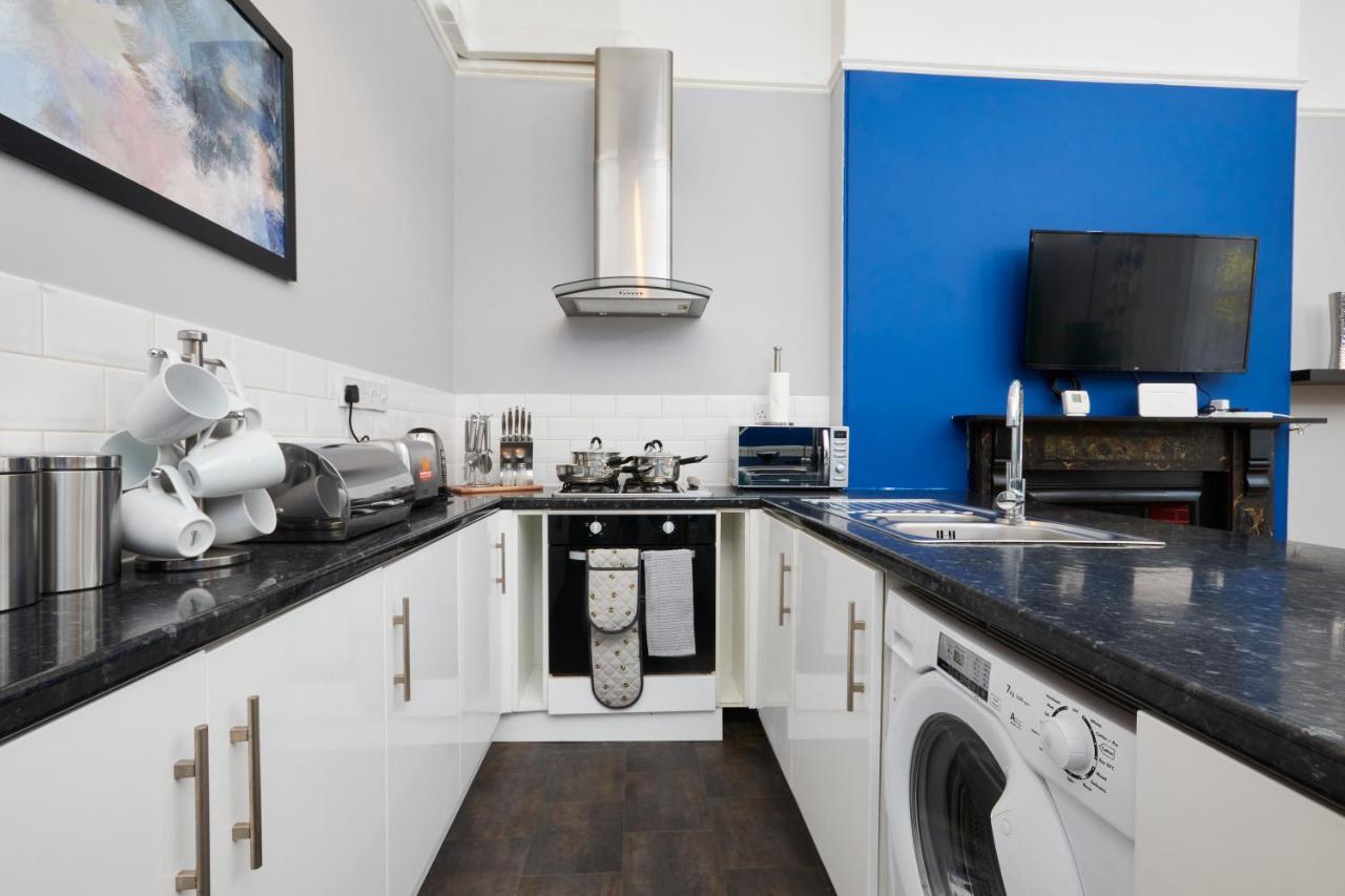 Apartment Sleek And Stylish 2 Bed In Clifton - Garden Bristol