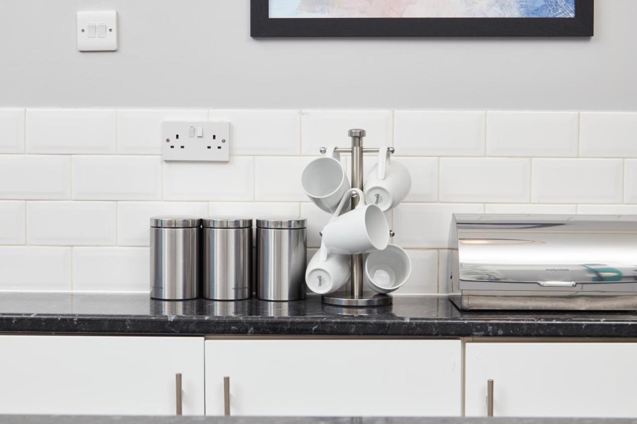 Sleek And Stylish 2 Bed In Clifton - Garden Bristol