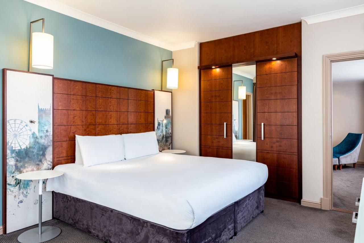 Mercure Holland House