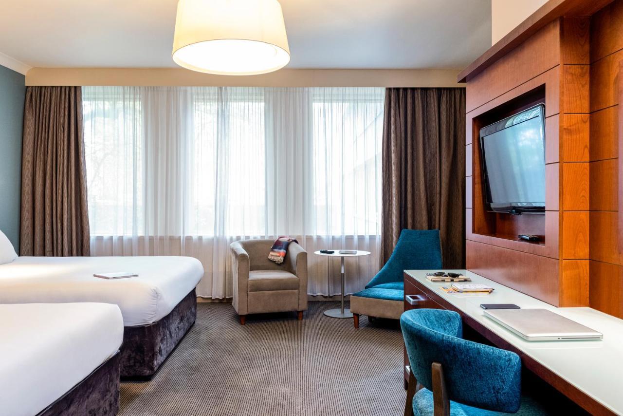 Mercure Holland House 4*