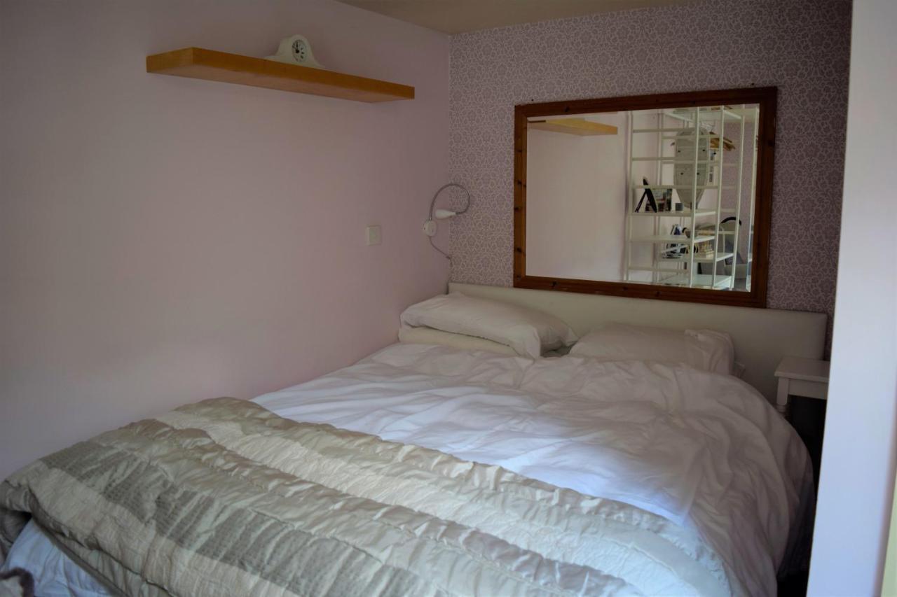 Apartment Cosy Self-contained Studio Flat In *