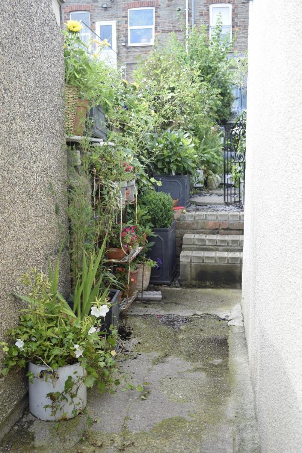 Cosy Self-contained Studio Flat In * Bristol