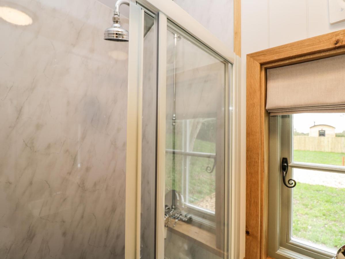 Jasmine Hut, Myrtle Farm Holiday home Bristol