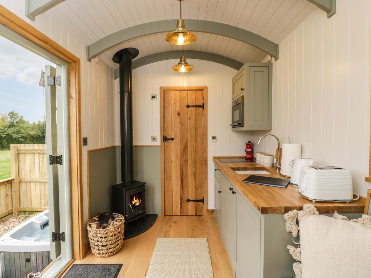 Holiday home Jasmine Hut, Myrtle Farm Bristol