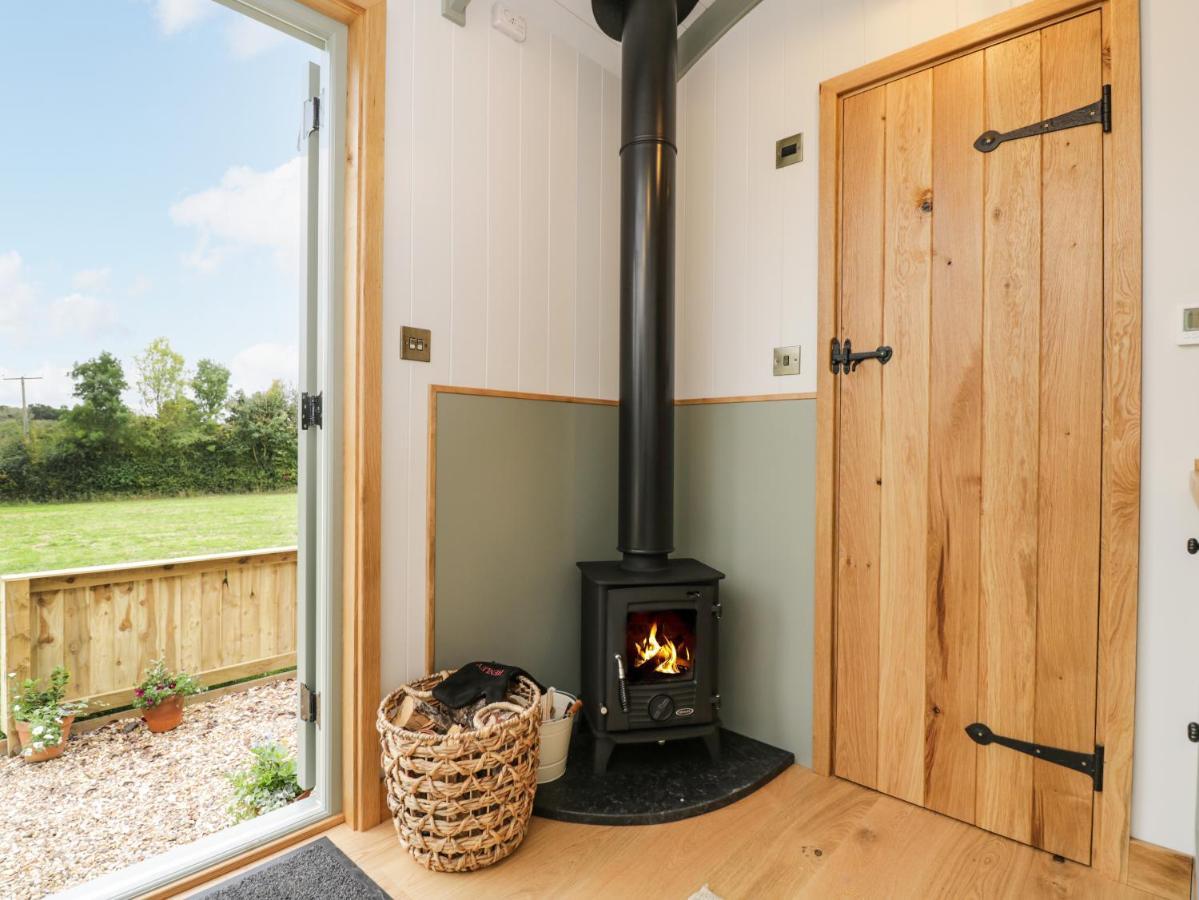 Jasmine Hut, Myrtle Farm Bristol