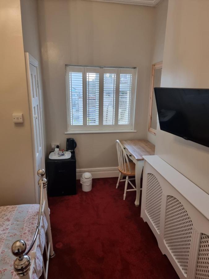 Norfolk Guest house 3*