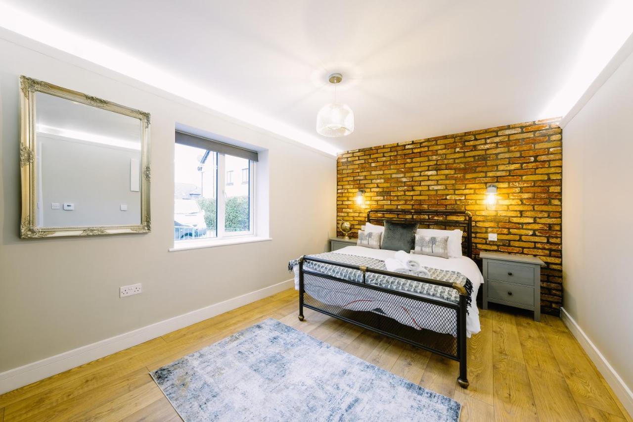 Brand New One Bedroom In A Fantastic Location *
