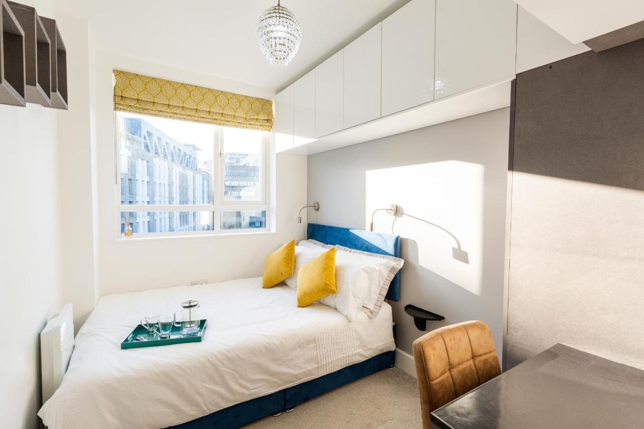 Centre - Free Parking - Stylish 2 Bedroom
