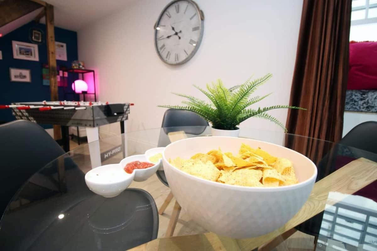 Apartment Exquisite Clifton Gem - Football Table Bristol