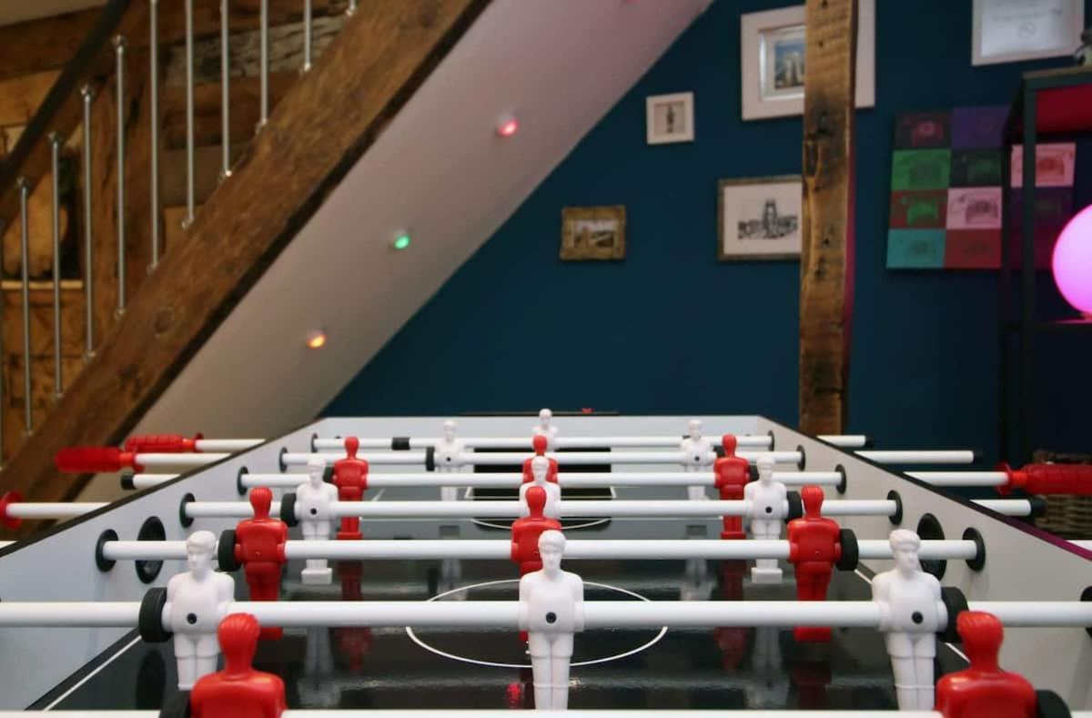 Apartment Exquisite Clifton Gem - Football Table
