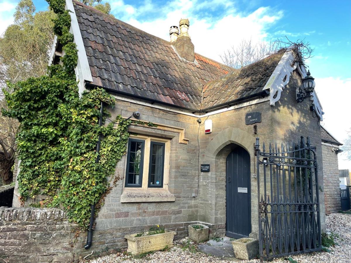 Luxury 2 Bed Cosy With Hot Tub And Childrens Play Area Hambrook Bristol