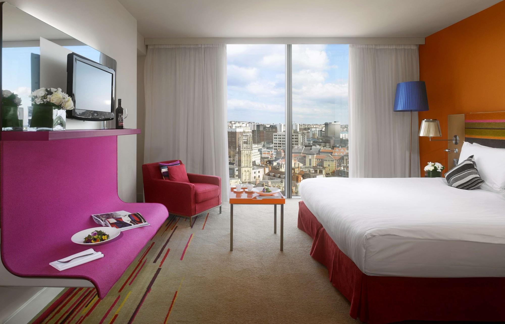 Radisson Blu Hotel, 4* Bristol