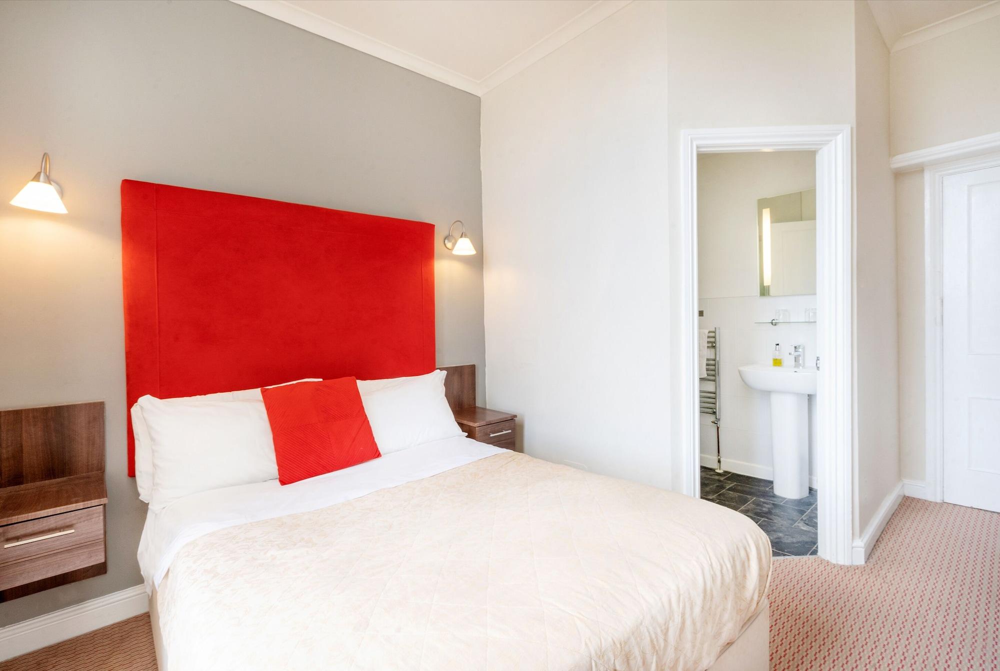 The Clifton 3*