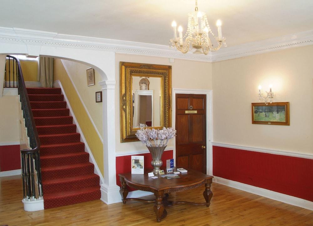Western Henbury Hotel