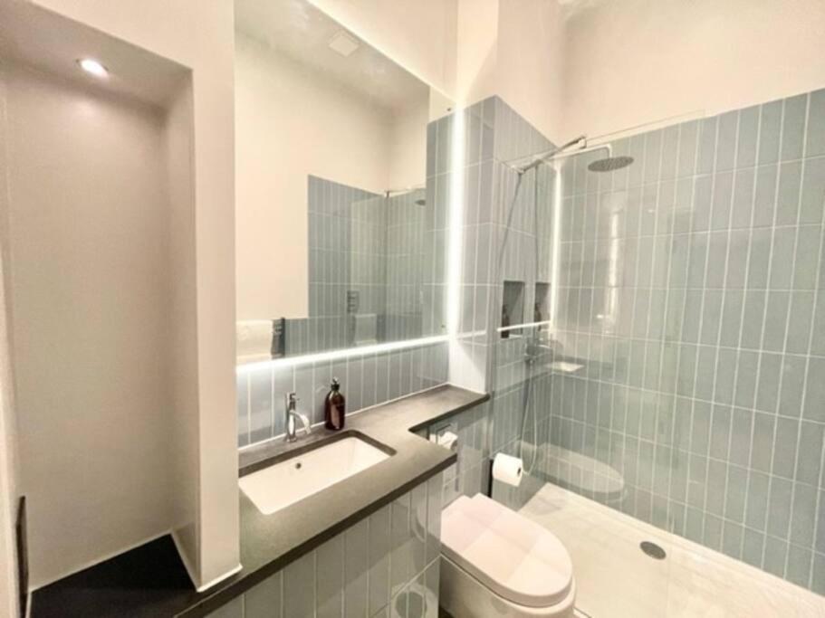 Redland - 4 Bristol