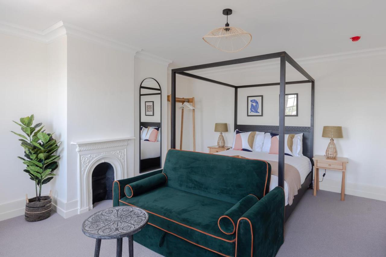 Apartment Redcliffe Parade No.9 I Your