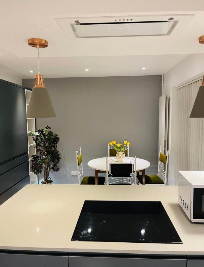 Mia Property * Bristol